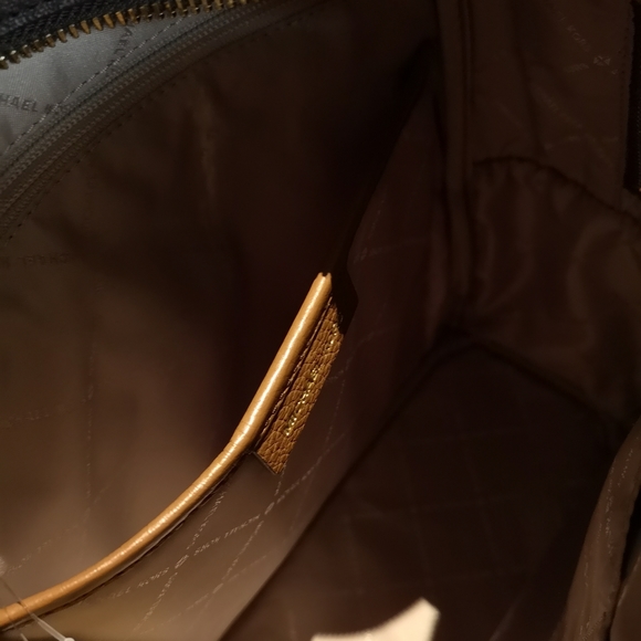 NWT Michael Kors Abbey Backpack Brown Signature - Picture 3 of 5
